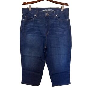 NWOT Gloria Vanderbilt Amanda Dark Blue Denim Capri Jeans Size 16